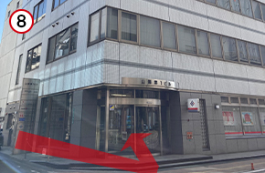 「山陽第一ビル」の入口から3階までお越しください。