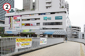 阪急オアシス 草津店の方向に向かいます。