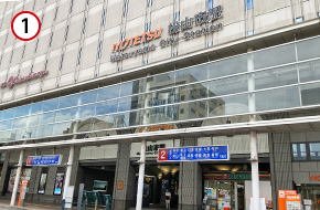 いよてつ髙島屋の正面に出ます。