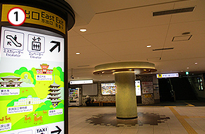 近鉄奈良駅の東出口から出ます。