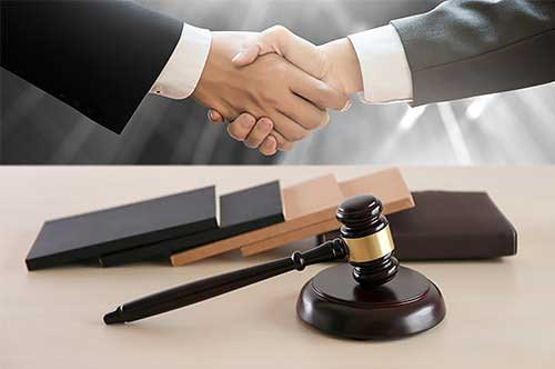 示談、起訴…刑事事件で知っておくべきこと