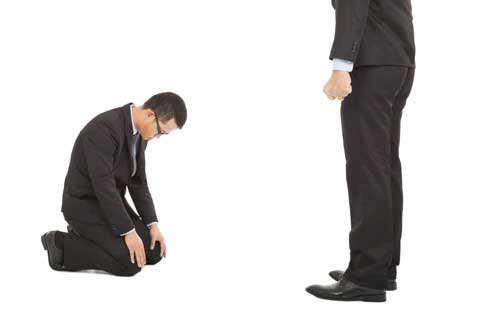 土下座で誠意を見せろ！ ？ 強要罪で逮捕された場合の処罰と対処方法を弁護士が解説