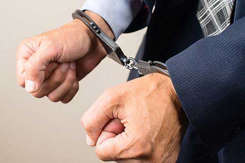 ストーカー行為の逮捕条件は？ 早期釈放のためにすべきこととは