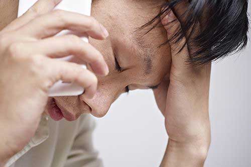 不倫が原因で慰謝料請求！ 会社にも家族にも秘密で示談にすることは可能？