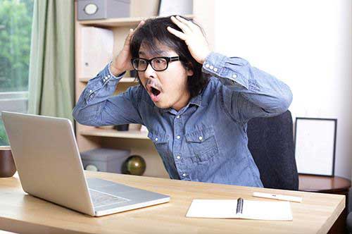 SNSの誹謗中傷は犯罪として告訴できる？ 削除する方法を弁護士が解説