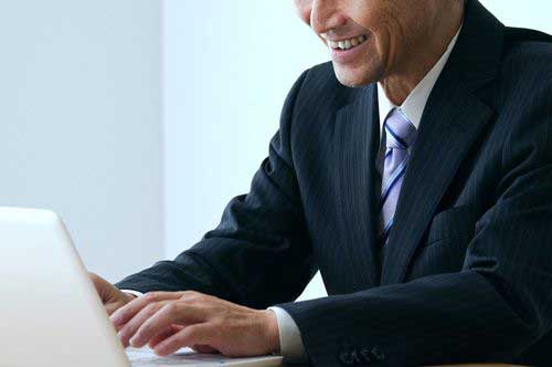 「ブラック企業」と書き込まれたら名誉毀損に問えるか。弁護士が解説