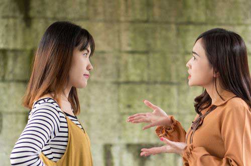 近隣トラブル！ どこに相談すべきか弁護士が解説します