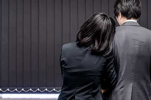 社内恋愛禁止を就業規則に明記したら法的に有効か？ 弁護士が解説