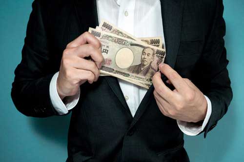 同僚の横領を知りつつ黙っていたらあなたも共犯？ 横領の幇助とならないためには！