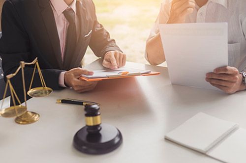 友人でも身元引受人になれる？ 引受人になる条件と引き受けるデメリット