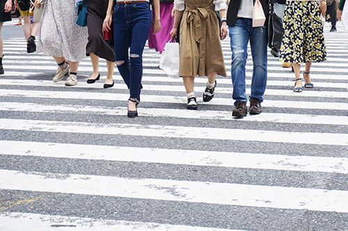 歩行者でも信号無視をしたら警察に逮捕される？ 弁護士が解説