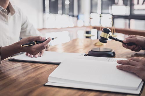 嫁に行った娘は遺産相続できる？ 相続の割合と法定相続人の考え...