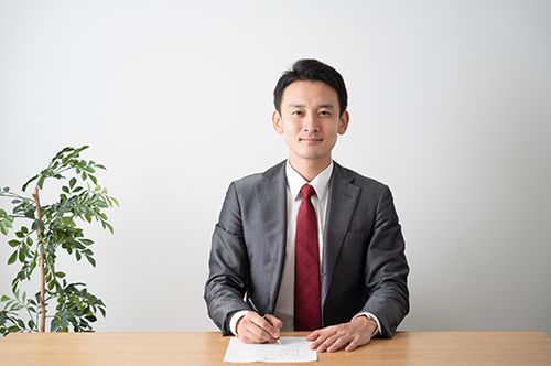 嫁にいった娘は相続権がない？ 民法による遺産相続の順位について解説