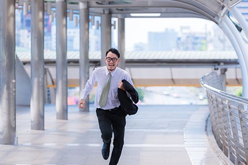 不正に勤怠を打刻する社員を解雇できる？ 懲戒処分の概要と注意点