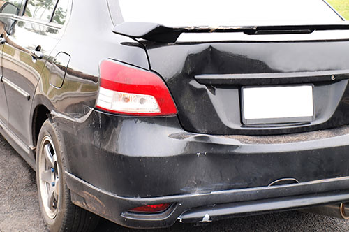 追突事故の被害に遭ったら弁護士に相談すべき5つの理由とは？