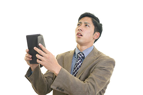 会社都合の大幅な減給は許される？ 減給されたら確認すべきポイント