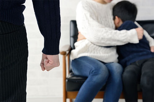 コロナDV（在宅ワークが原因の家庭内暴力）の対処方法や離婚の流れ