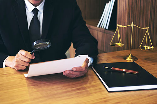 不利な契約を回避！ フランチャイズ契約書のチェックポイントとは