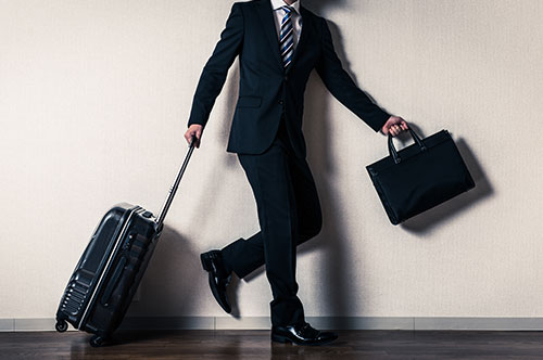 出張の移動時間は労働時間ではない？ 知っておくべき労働時間の考え方