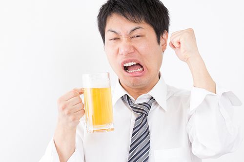 酔っていて覚えていない！ お酒のせいなら殴っても暴行罪は無罪？