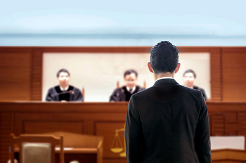 背任罪｜構成要件と罰則、横領罪との違いなどを解説