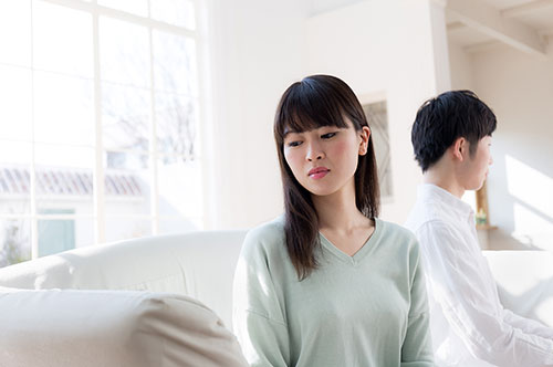 離婚しないで不倫相手にだけ慰謝料を請求したい！ 注意点や手順を解説