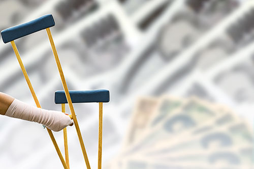 交通事故の治療費の打ち切りを打診されたら？ 延長する方法とは