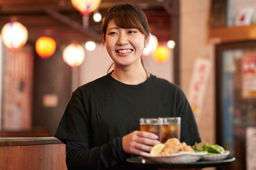 未成年を雇用したい！ 労基法による労働時間の制限などの注意点を解説