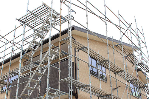 リフォーム工事で業者とトラブルに！ 解決方法や相談先を弁護士が解説