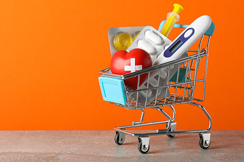 フリマアプリで薬や化粧品を転売してもいい？ 法規制の内容と罰則