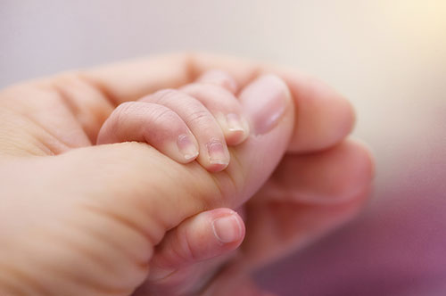 不倫相手が子どもを認知しない！ 認知の求め方や慰謝料請求等の対処方法は？