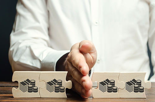 遺産争いになりやすいケースとは？ 相続トラブルや解決の流れを解説