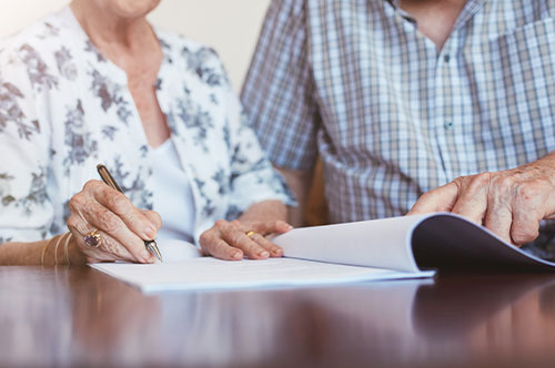 子どもなしの夫婦の法定相続人は？ 妻（夫）だけに相続する方法はある？