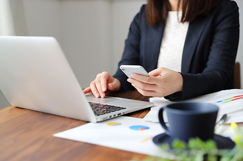 派遣先企業は知っておきたい、派遣社員のテレワークへの対応方法