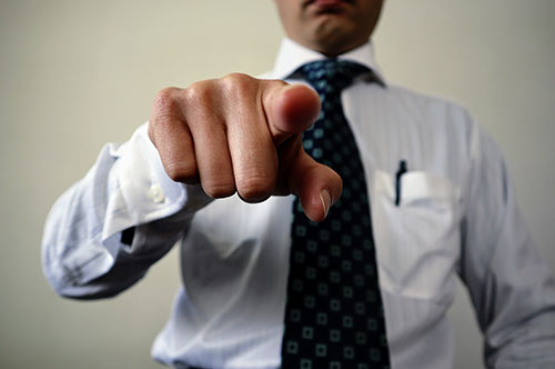 「暴言」は犯罪になる？ 問える罪や被害を受けた場合に取るべき行動