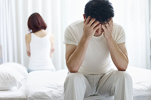 夫がマッチングアプリで不倫？ 離婚して慰謝料を請求する方法とは