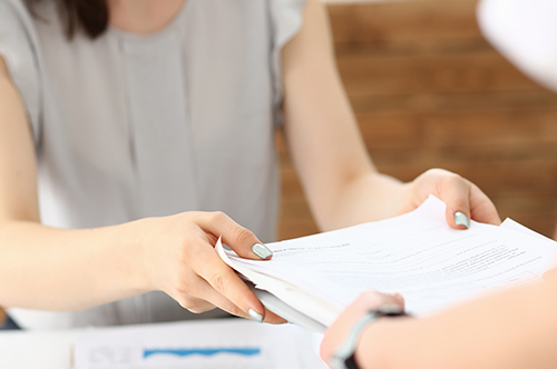 遺言執行者にはどのような権限がある？ 選び方や注意点を弁護士が解説