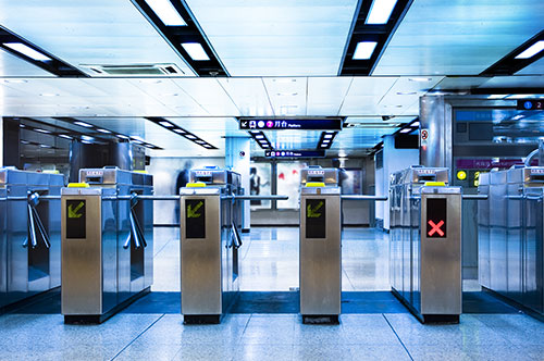 キセル乗車の具体例とは？ 逮捕されうる不正乗車と科されうる罪