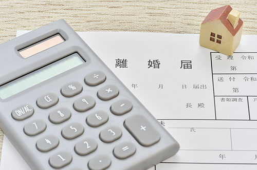 同居中でも相手に婚姻費用を請求できる？ 離婚前の婚姻費用の基礎知識