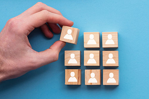 レイオフ（一時解雇）とはどんな制度か？日本の法律では難しい理由を解説