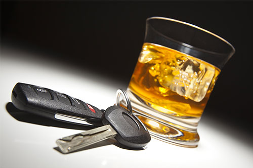 飲酒運転の同乗者も同罪になる？ 飲酒運転同乗罪の刑事処分と行政処分