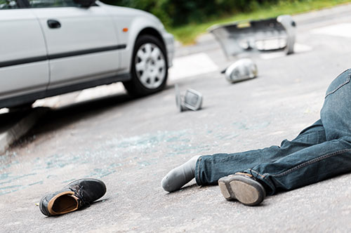 交通事故を起こして逮捕されるケースとは？ 適用される罪名や逮捕の要件を解説