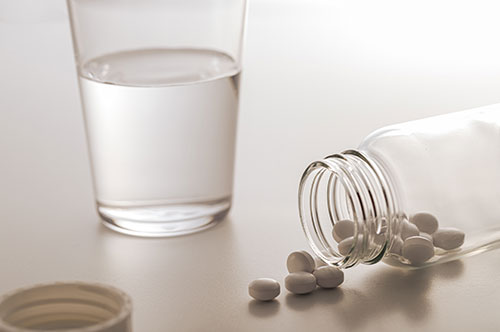 睡眠薬などのレイプドラッグを使用した性犯罪で問われる罪と刑罰