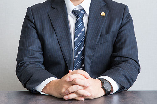 執行猶予付き判決とは？実刑判決との違いや執行猶予が付くための条件