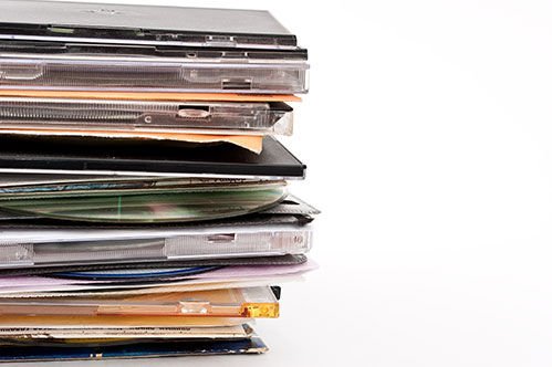 児童ポルノを所持すると、どんな罪に問われる？ 逮捕はされるのか