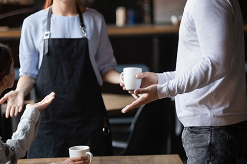 店舗に来たクレーマーを不退去罪で撃退できる？