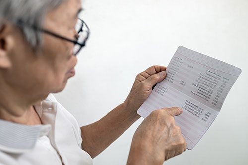 親の年金使い込みが相続で発覚！ 罪に問える？ 補填してもらう方法