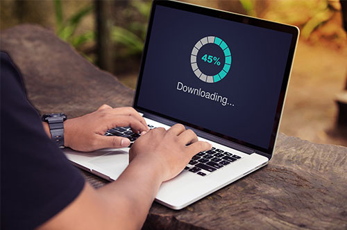 個人で楽しんでも違法ダウンロードで逮捕・検挙される？ 対応法解説