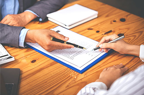 初めて社員を雇う経営者必見！ 雇用契約書の作り方