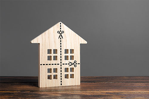 不動産の共有者間のトラブルを解決する？ 共有物分割請求とは